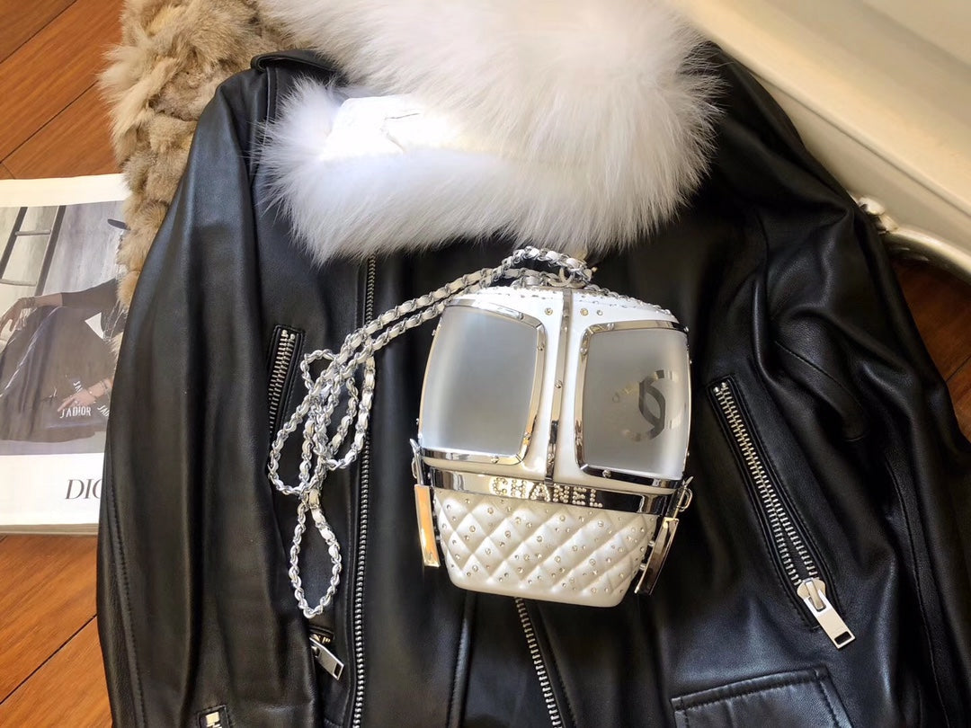 Chanel - Luxury Bag - CHL - 633