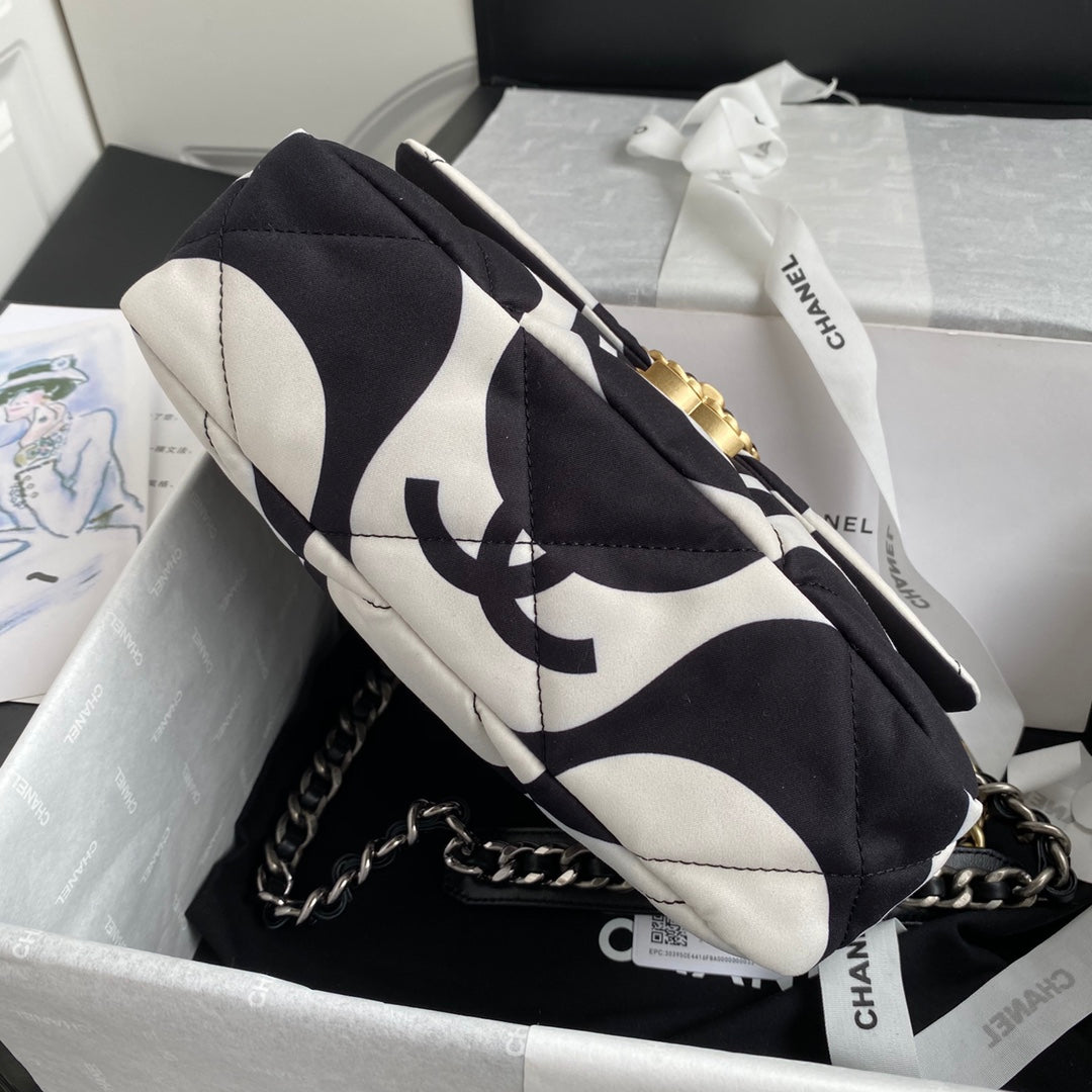 Chanel - Luxury Bag - CHL - 763