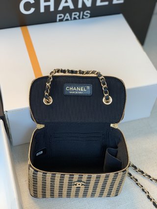 Chanel - Luxury Bag - CHL - 749