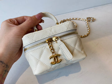 Chanel - Luxury Bag - CHL - 772