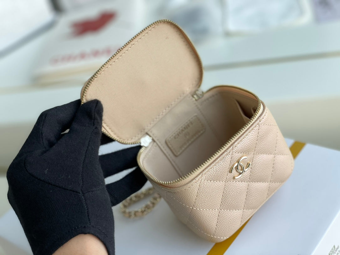 Chanel - Luxury Bag - CHL - 802