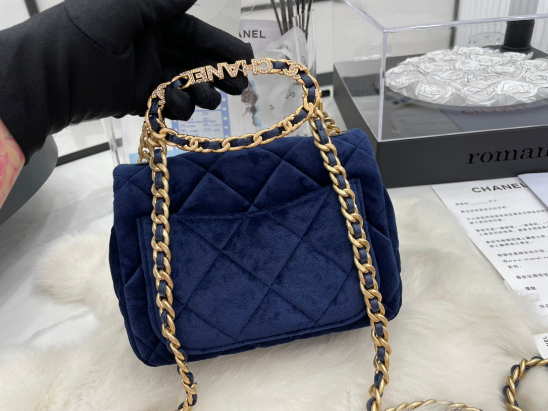Chanel - Luxury Bag - CHL - 669