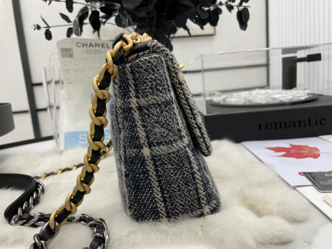 Chanel - Luxury Bag - CHL - 485