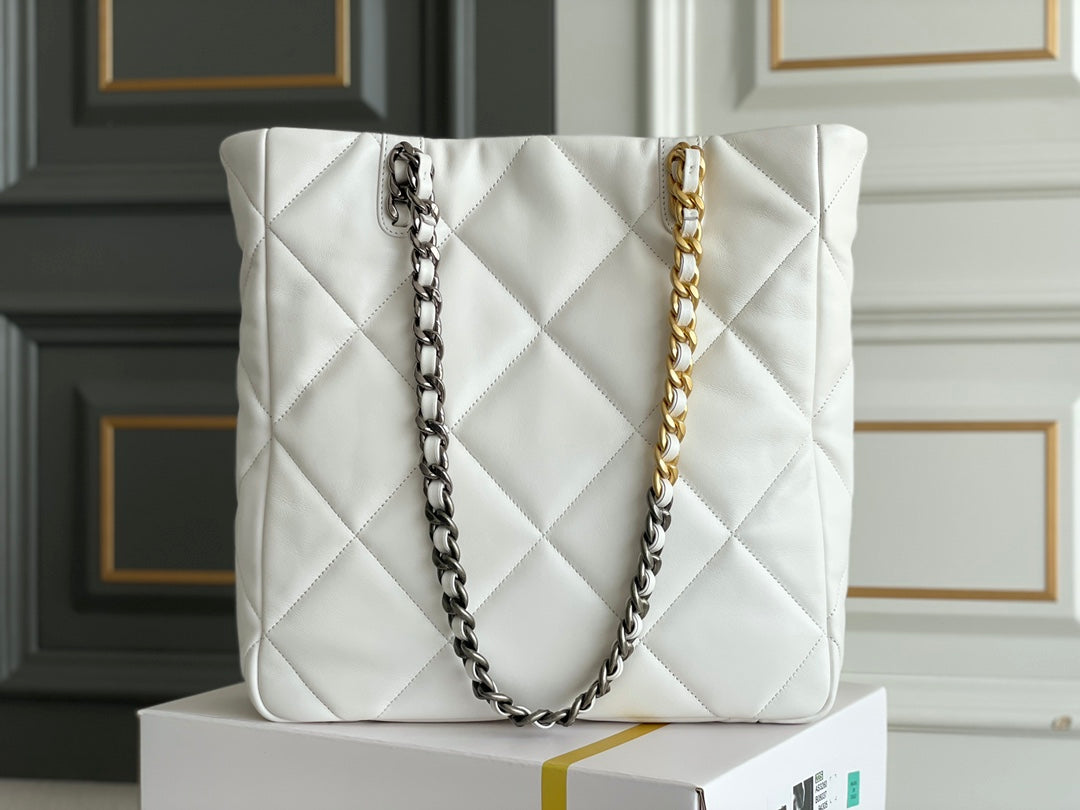 Chanel - Luxury Bag - CHL - 595