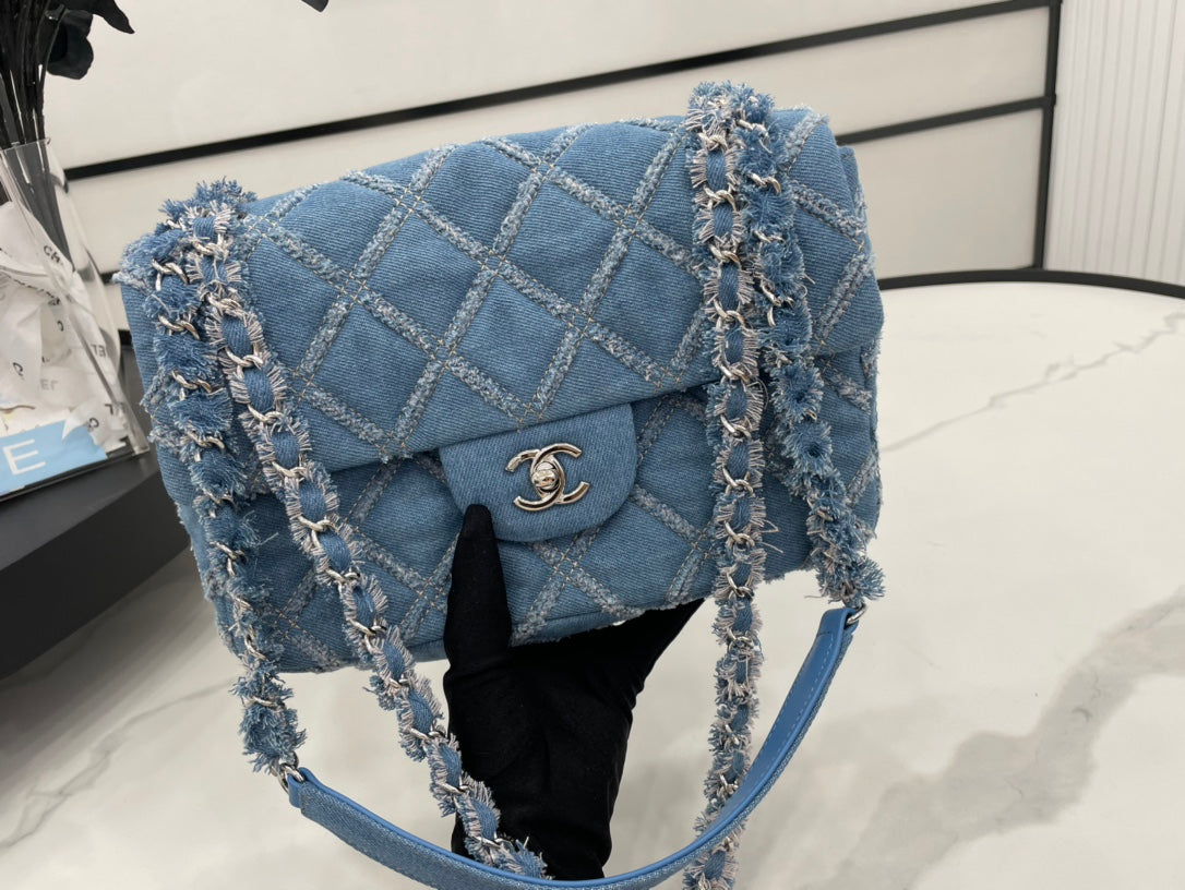 Chanel - Luxury Bag - CHL - 611