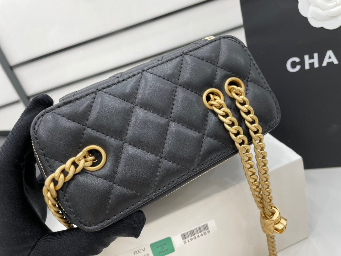Chanel - Luxury Bag - CHL - 618