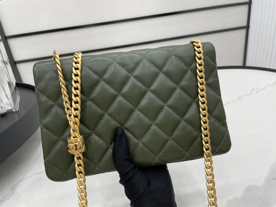 Chanel - Luxury Bag - CHL - 629