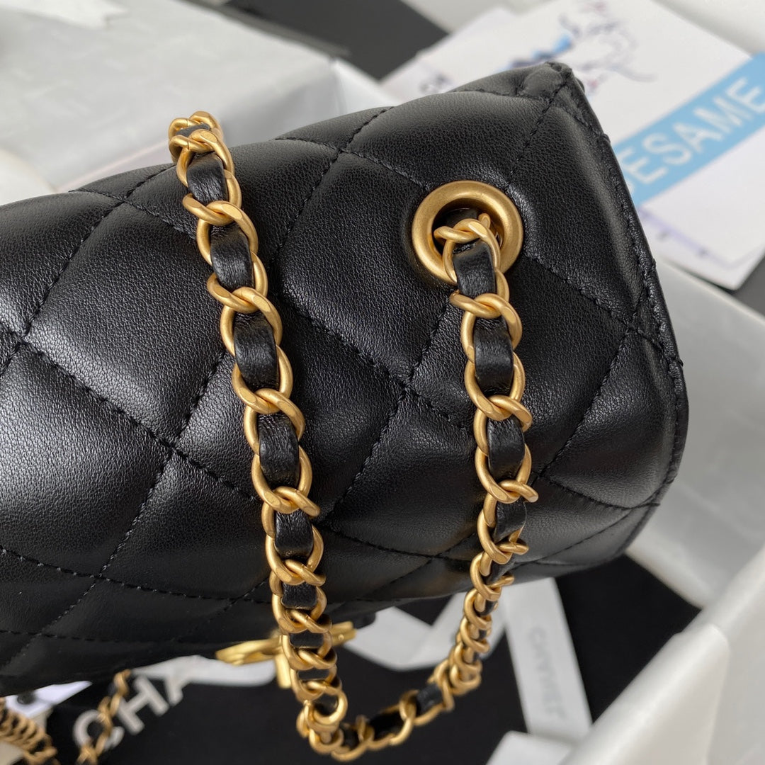 Chanel - Luxury Bag - CHL - 521