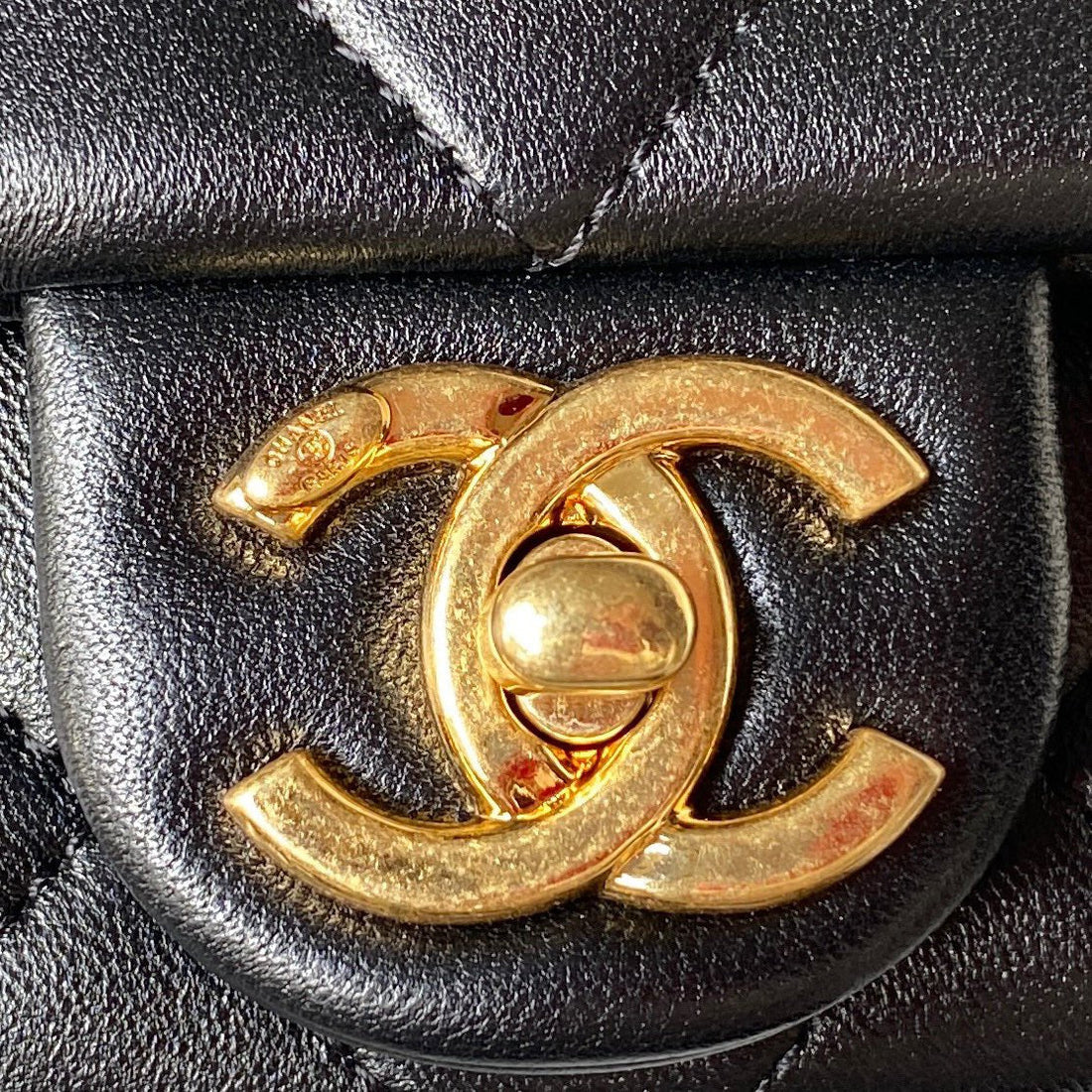 Chanel - Luxury Bag - CHL - 383