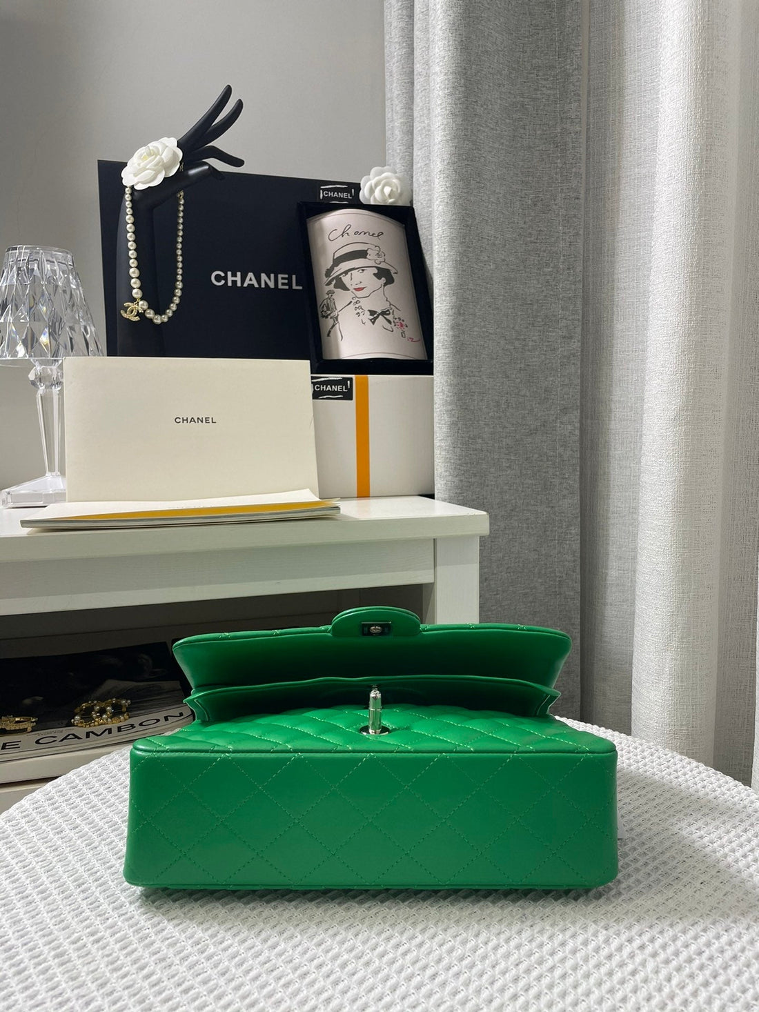 Chanel - Luxury Bag - CHL - 403