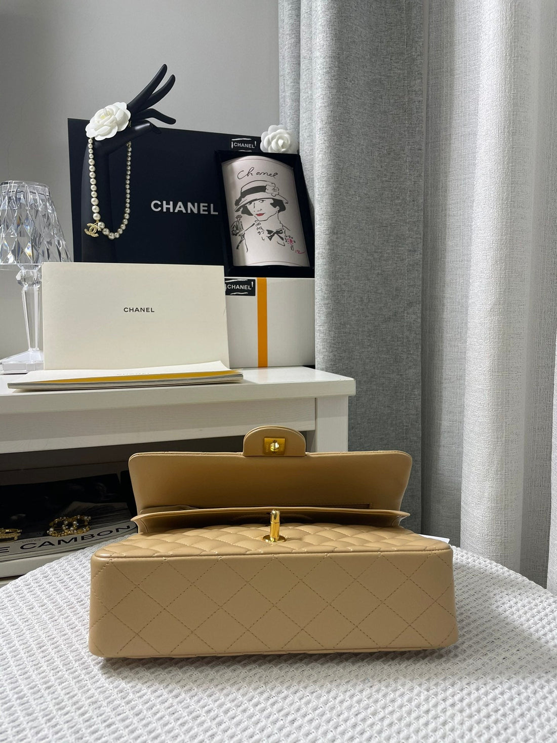 Chanel - Luxury Bag - CHL - 399