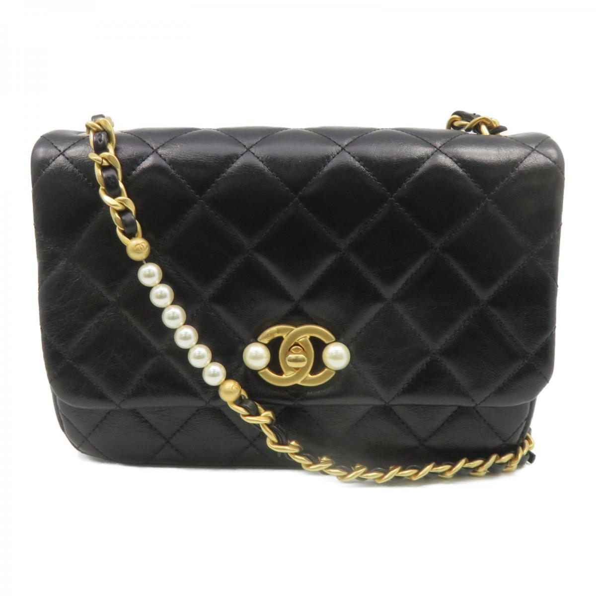 Chanel Flap Bag With Pearl CC And Chain