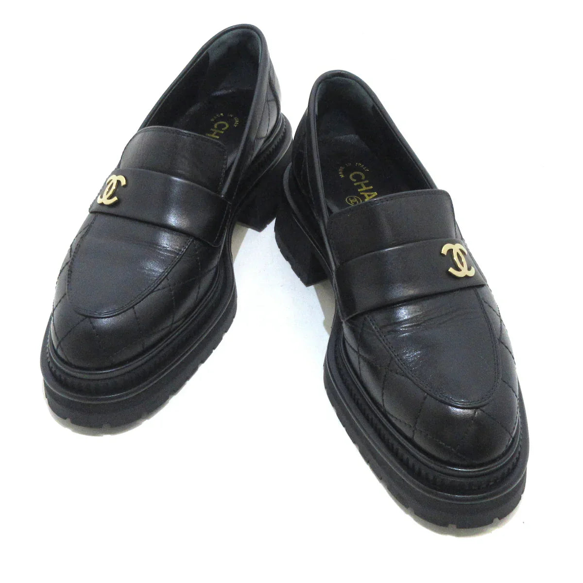 Chanel Black cc loafers, size 38,5