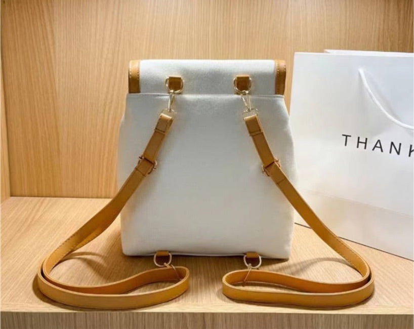 Chanel woman pearl bead  pack