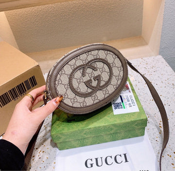 Gucci crossbody /shoulder handbag