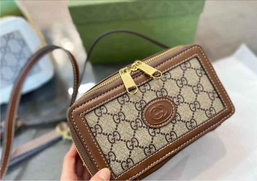 Gucci woman Crossbody Handbag