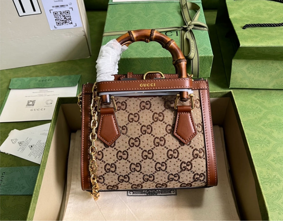 New Gucci woman shoulder bag