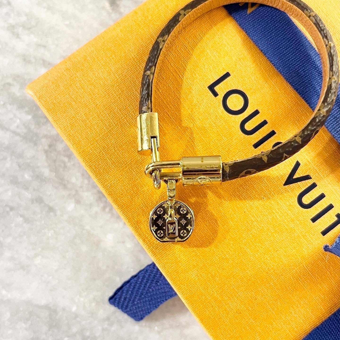 Louis Vuitton LV Tribute Bracelet ( Size 17 )