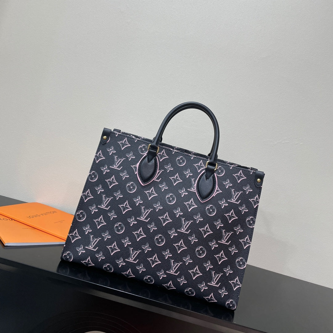 Louis Vuitton  MM Bag