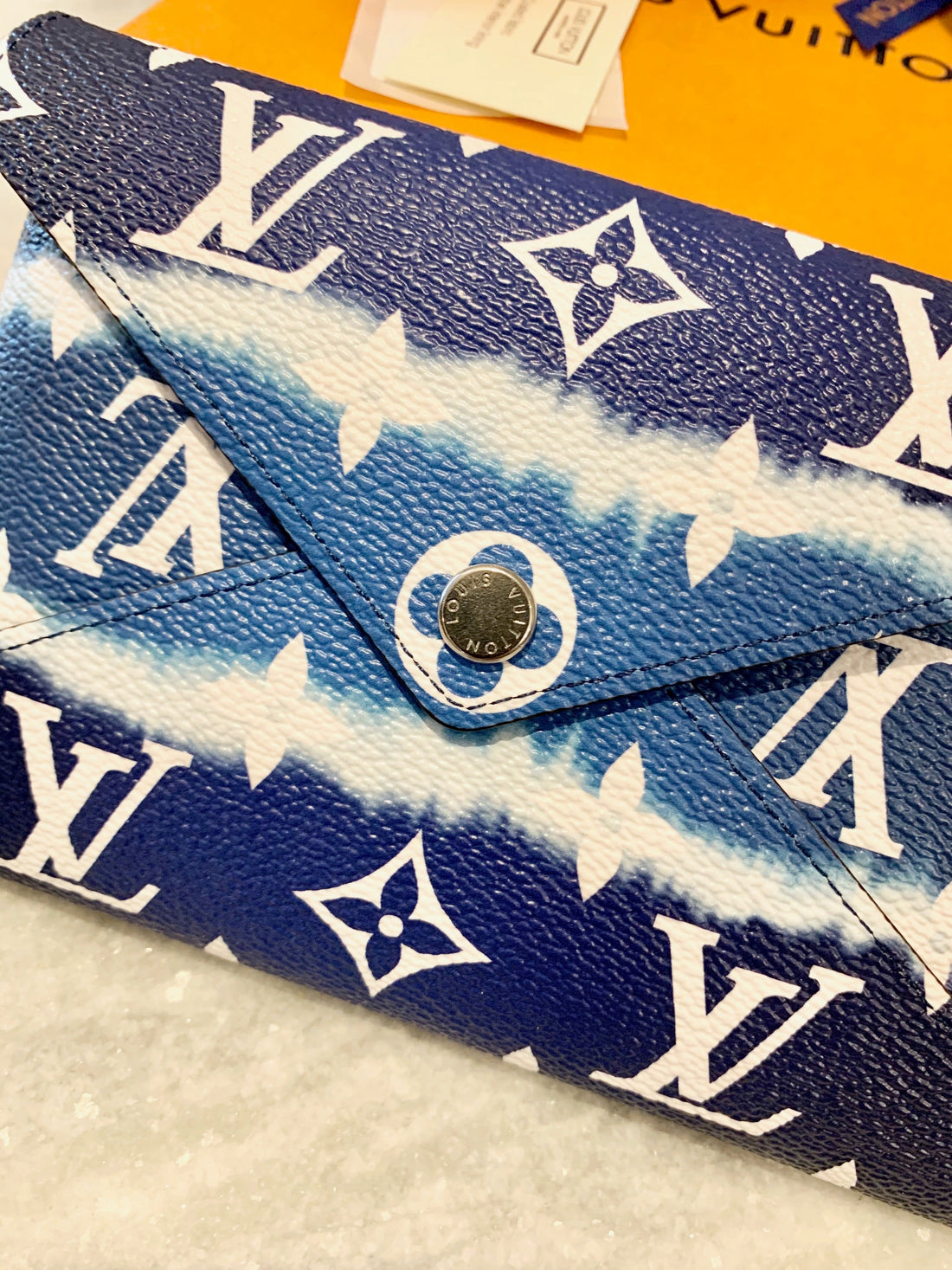 LOUIS VUITTON 2020 Monogram LIMITED EDITION Escale Medium Kirigami Pochette In Blue