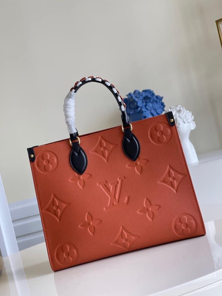 Louis Vuitton  MM Bag