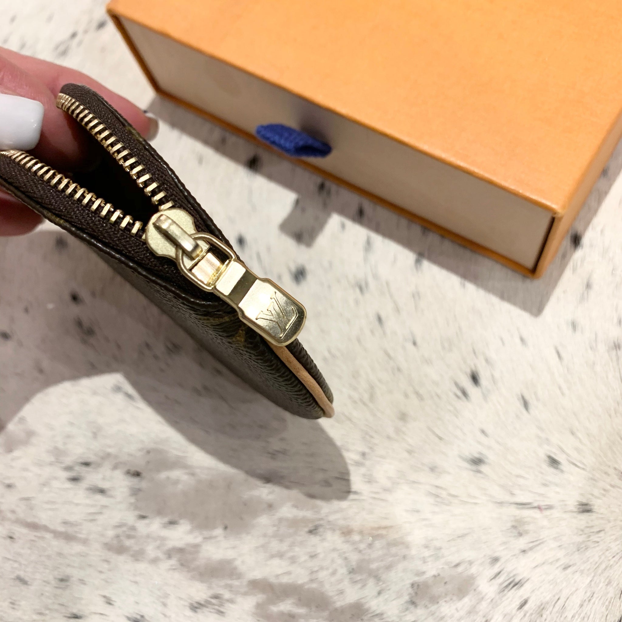 LOUIS VUITTON Monogram Round Coin Purse