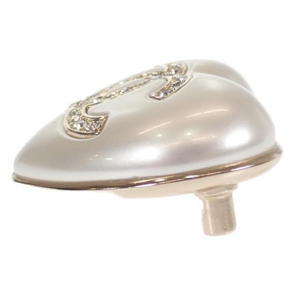 CC Heart Brooch  AB7006