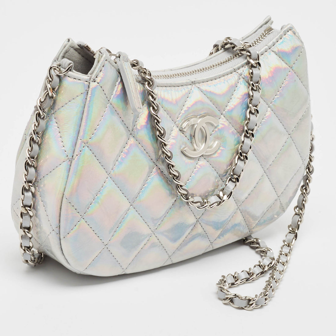CHANEL Silver Iridescent Quilted Patent Leather CC Chain Clutch