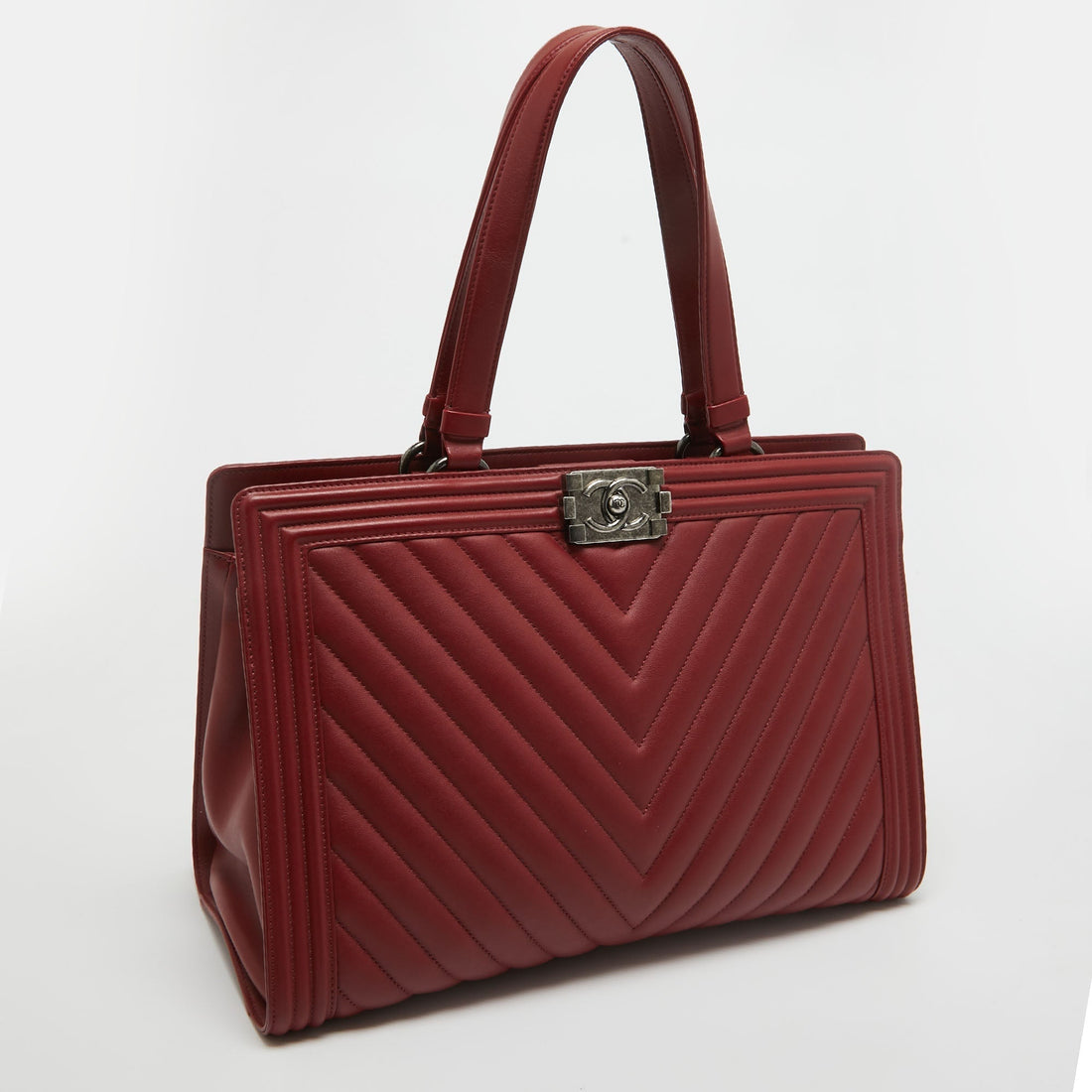 CHANEL Red Chevron Quilted Leather Large Boy Shopper Tote