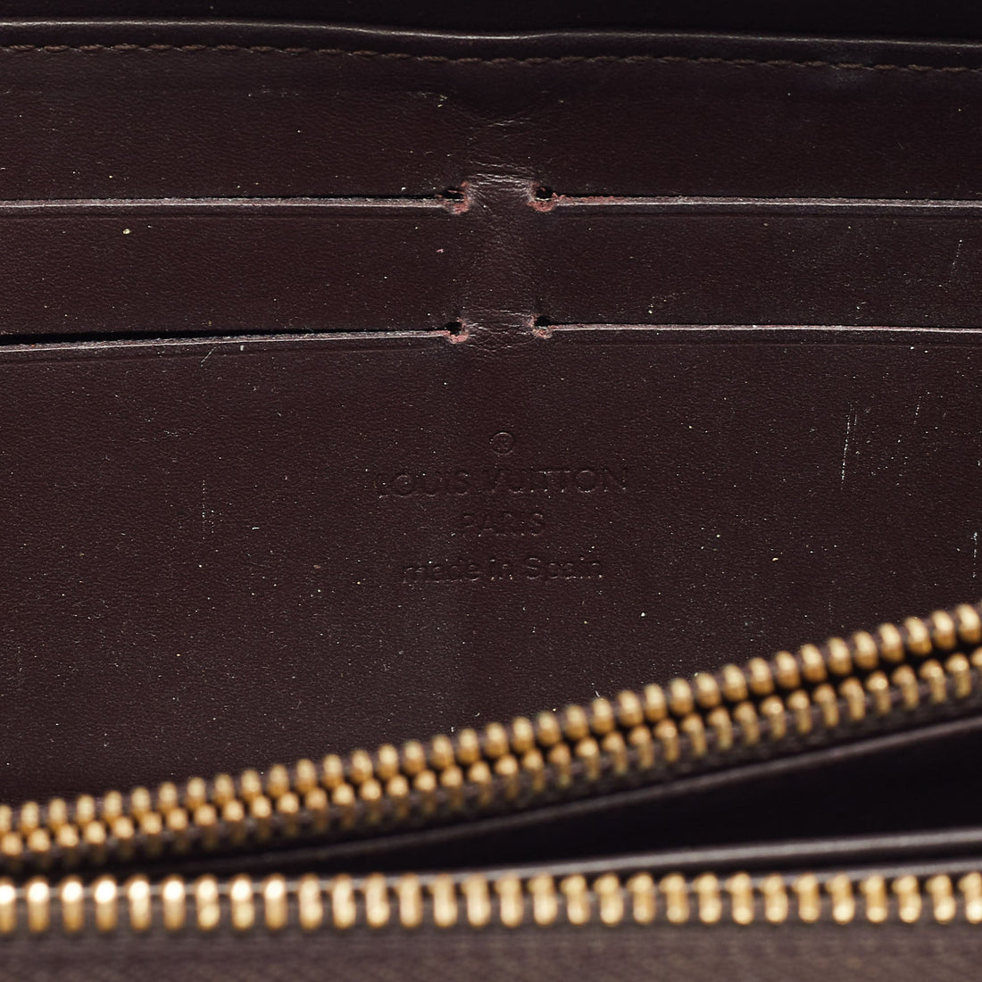 LOUIS VUITTON Amarante Monogram Vernis Zippy Wallet