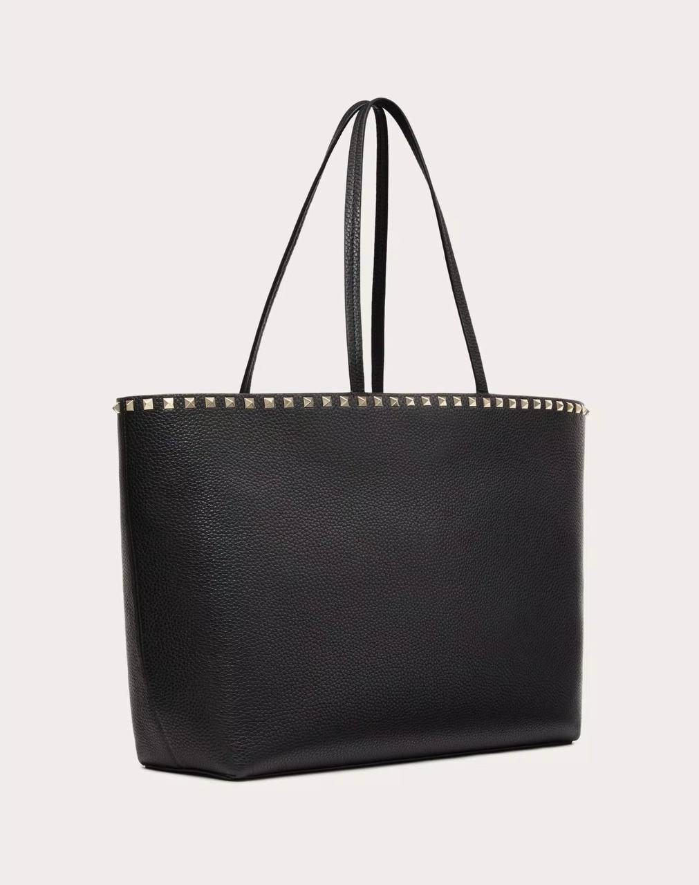 Valentino Garavani Rockstud tote bag in grainy calfskin leather