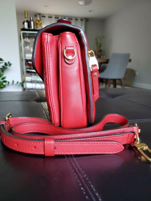 Louis Vuitton Pochette Metis Monogram Empreinte Leather Cerise/Blue