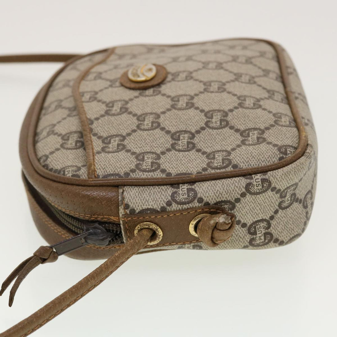 GUCCI GG Plus Canvas Shoulder Bag PVC Leather Beige  th3681