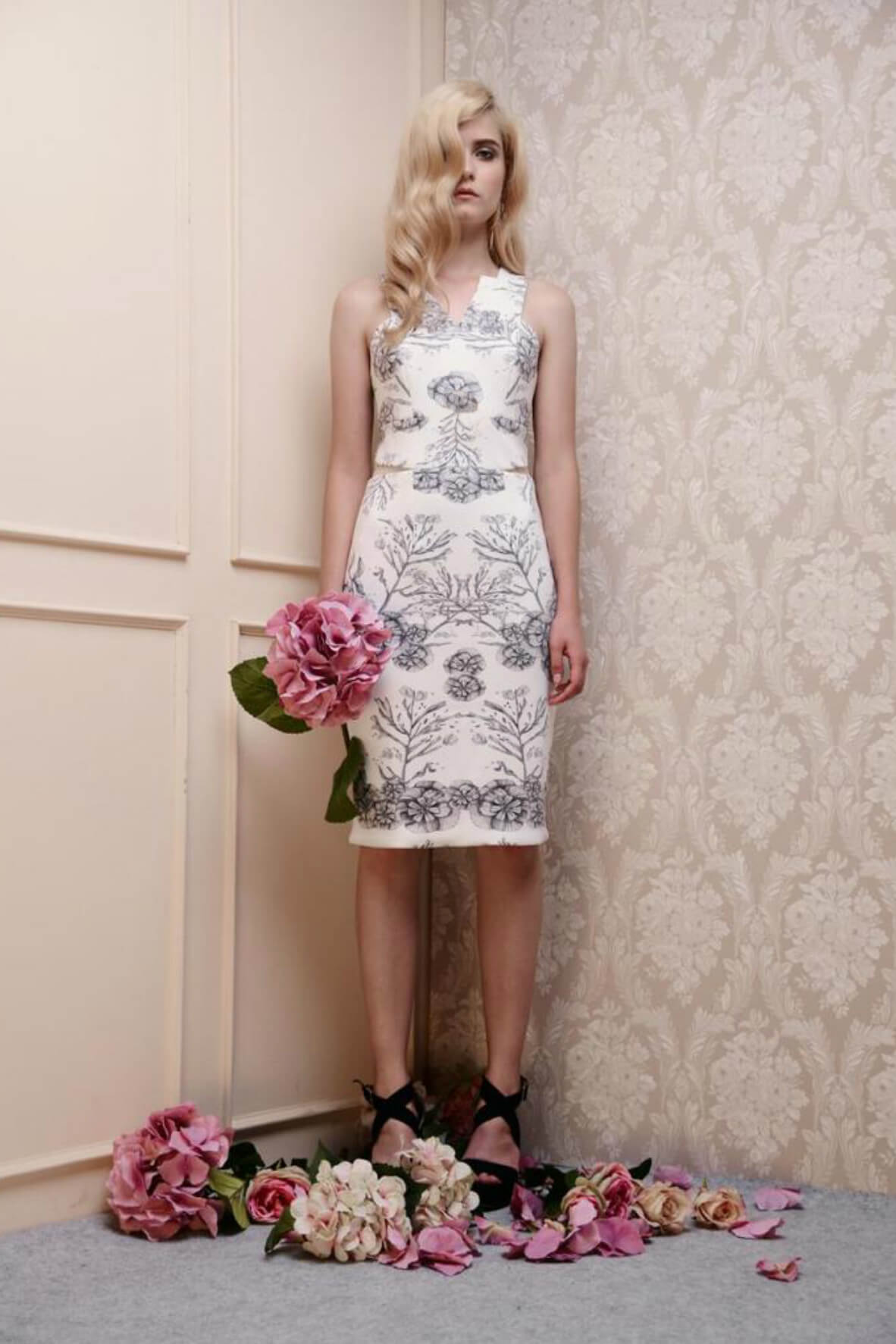 White Sleeveless Print Dress