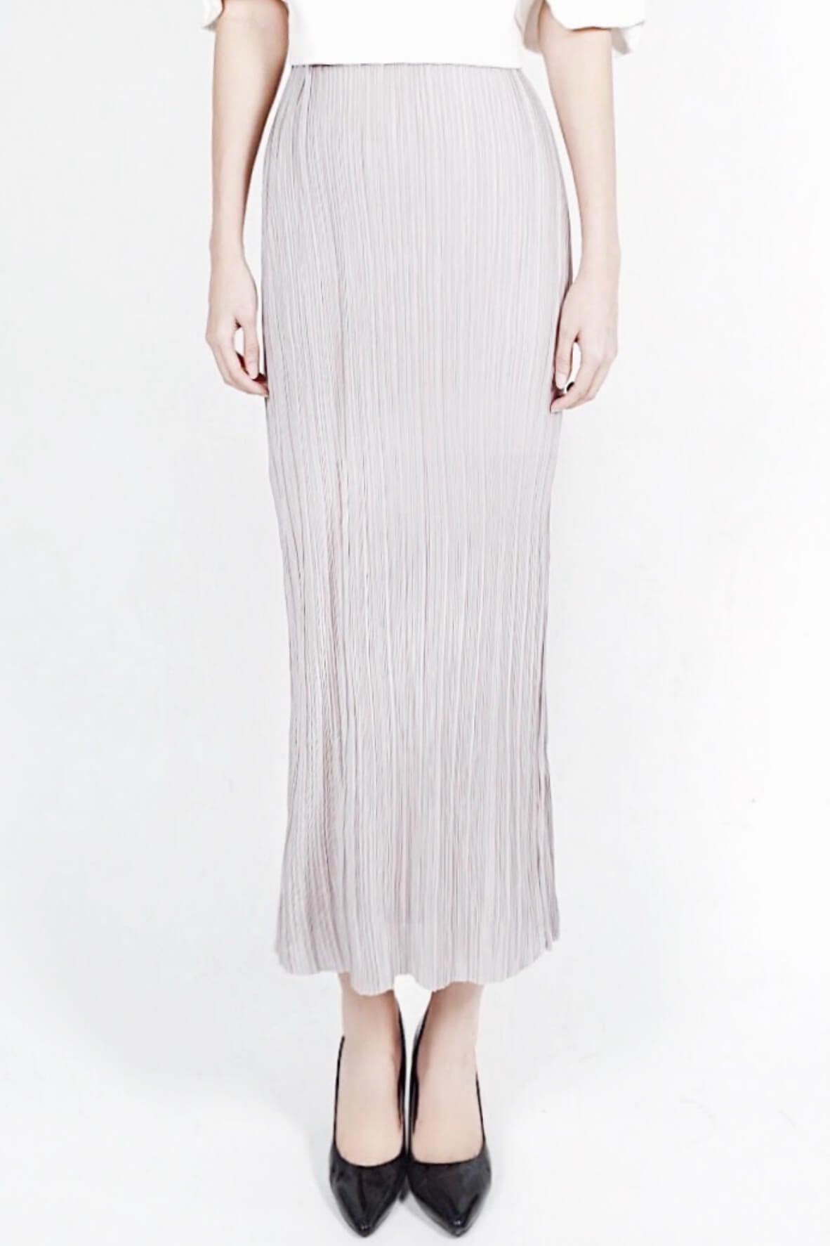Side Slit Pleated Skirt Grey
