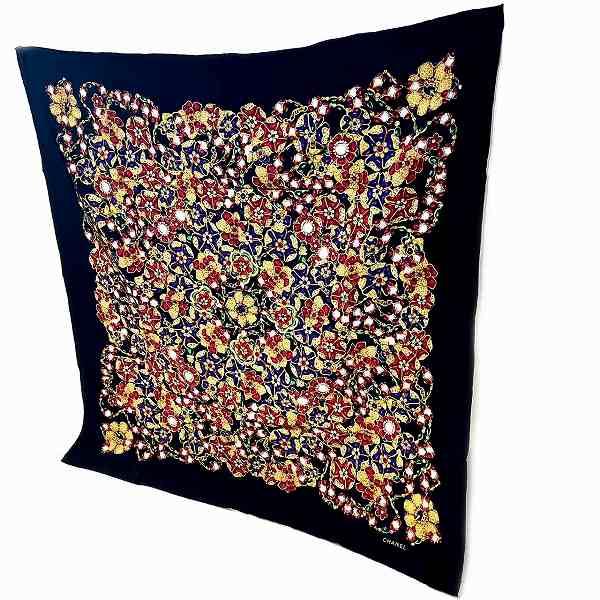 Chanel Silk Scarf Cotton Scarf in Good condition