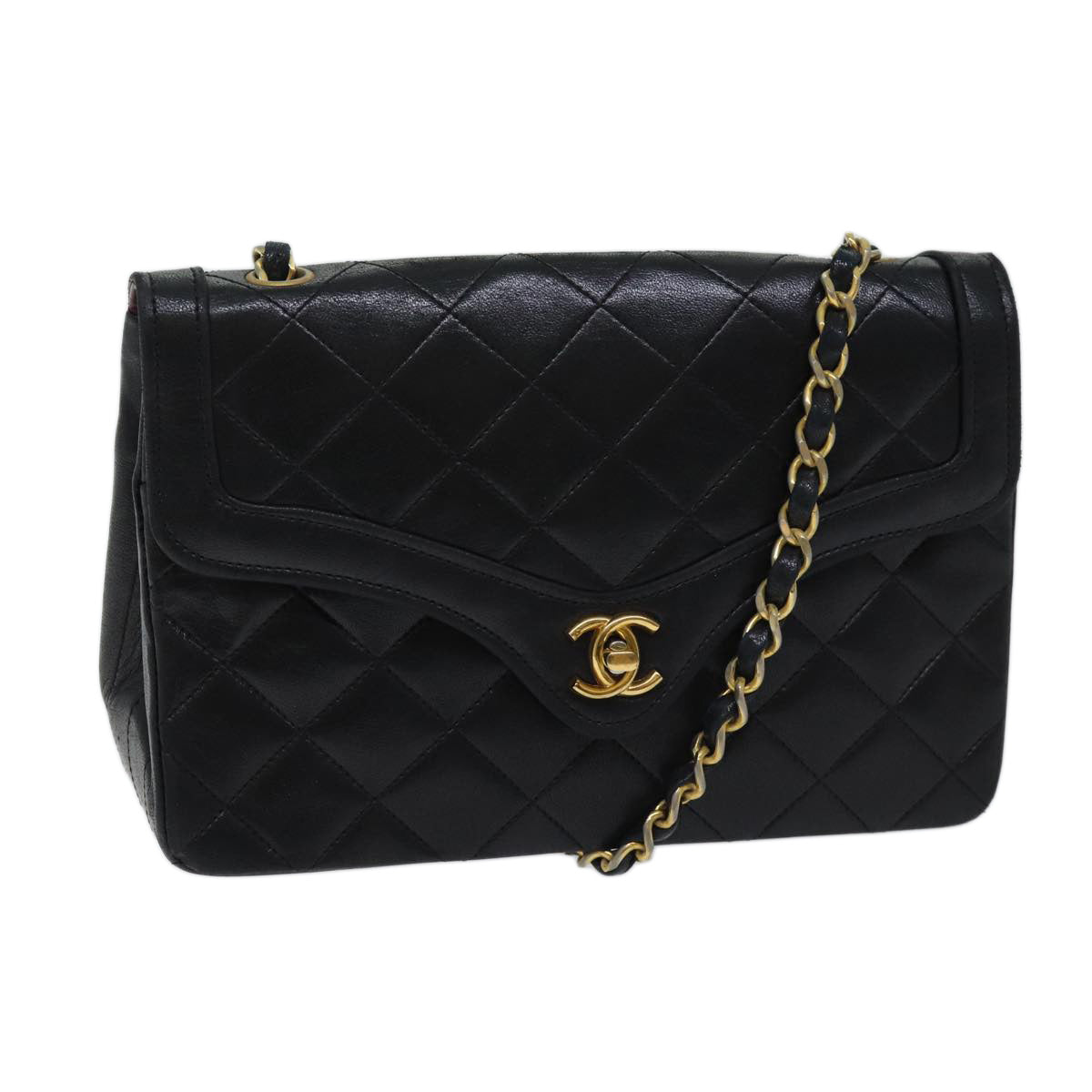 CHANEL Matelasse Turn Lock Chain Shoulder Bag Lamb Skin Black CC Auth yk11890A